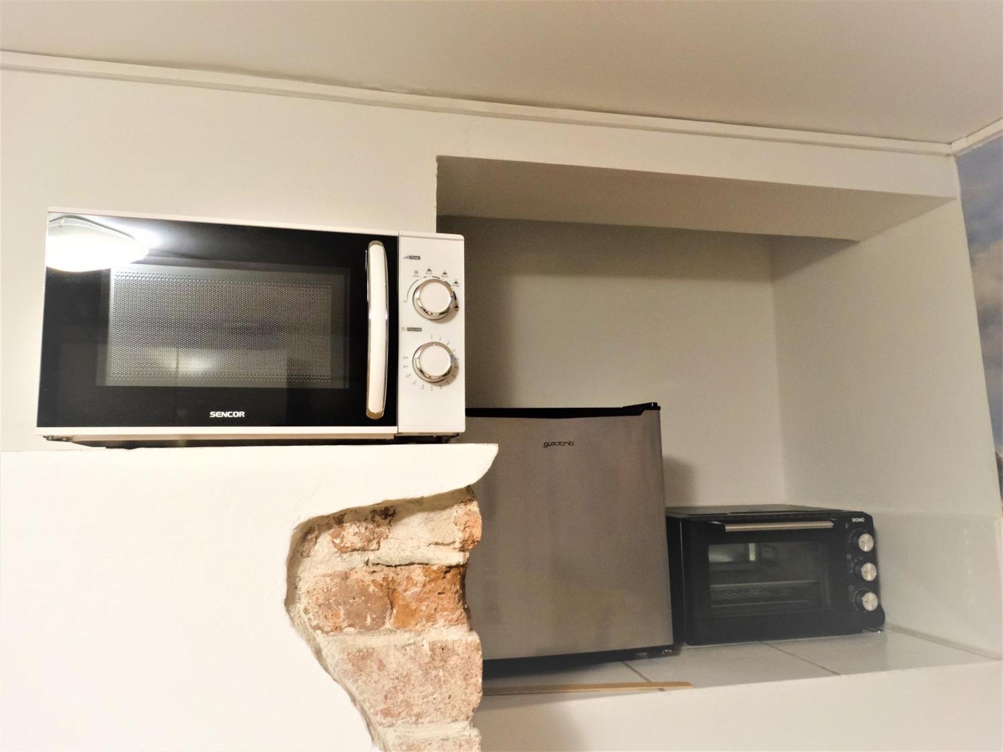 Apartmán Basic Underground Next To The Center - Tram Line, Cool Local Area *